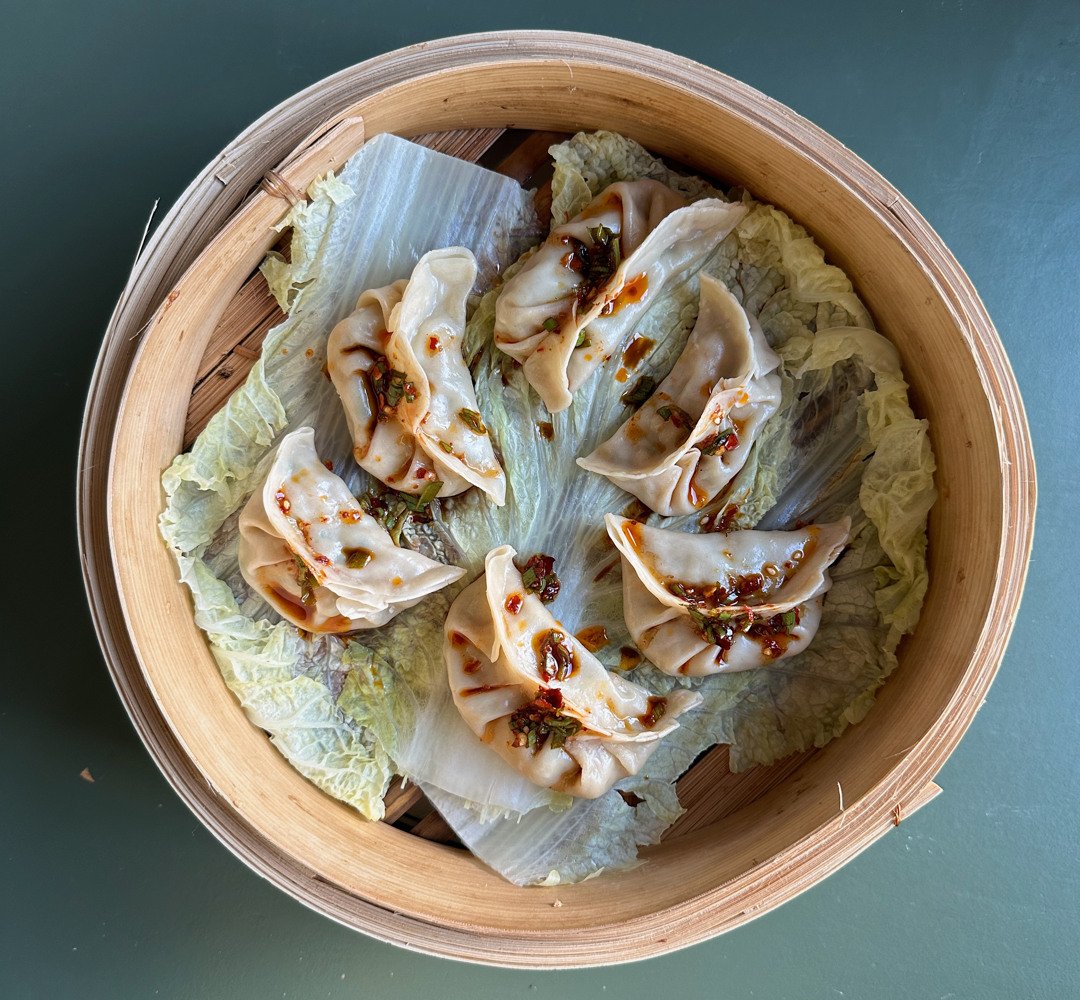Dumplings in a dumpling basket