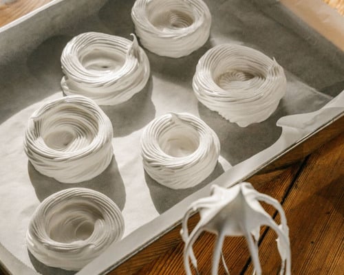 Learn how to make meringue