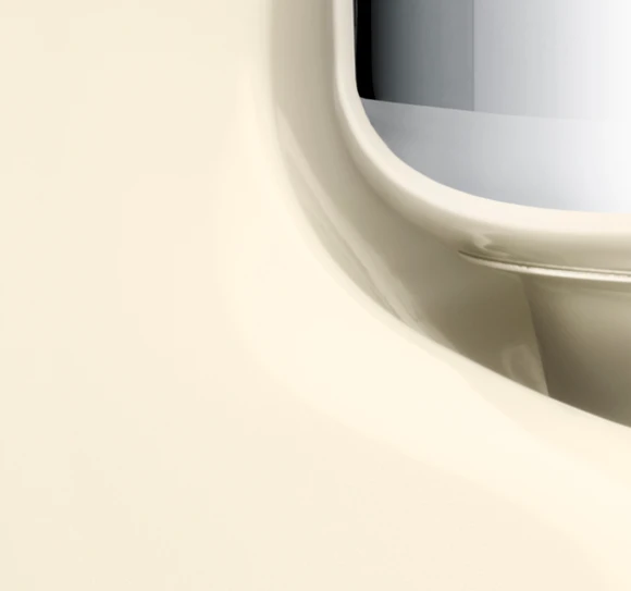 Close-up of the Ankarsrum Assistent Original in Creme light.